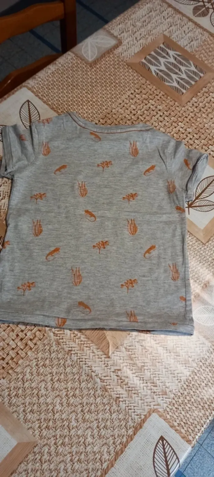 Tee-shirt - photo numéro 2