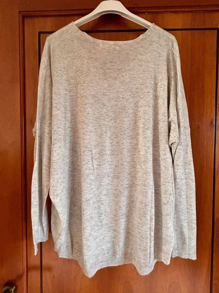 Pull gris col v plumes neuf Peace n’ love taille unique - photo numéro 4