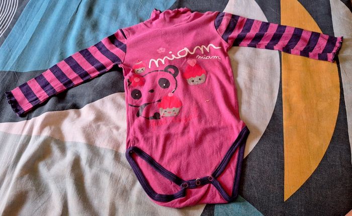 Lot de 4 bodys manches longues 24 mois - photo numéro 6