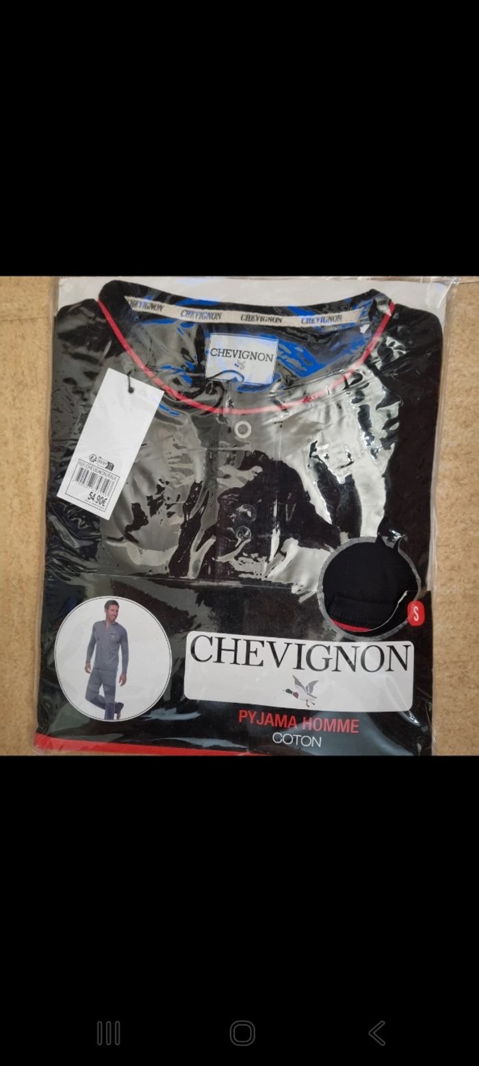 pyjama homme  CHEVIGNON taille S - NEUF