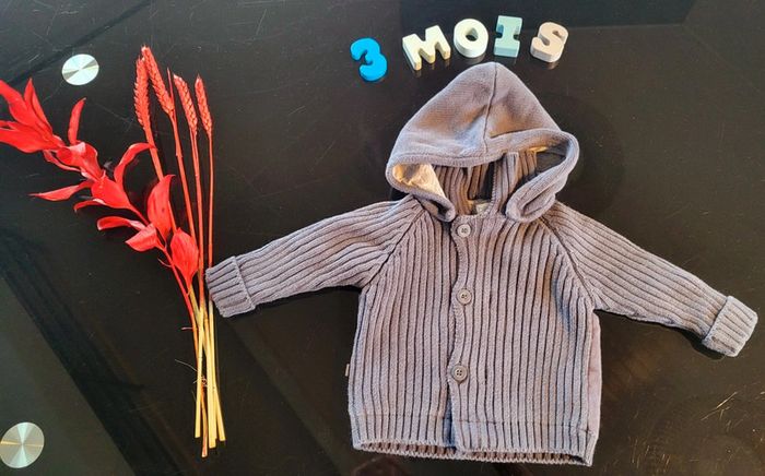 Pull à capuche 👶