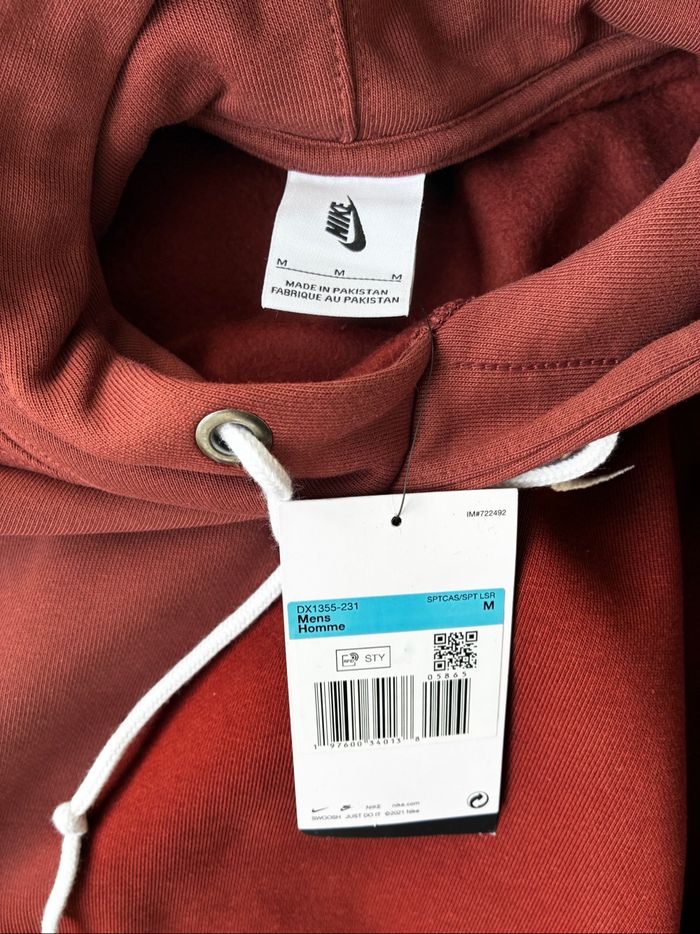 Ensemble Nike Solo Swooch Rouge - Taille M - Neuf - photo numéro 4