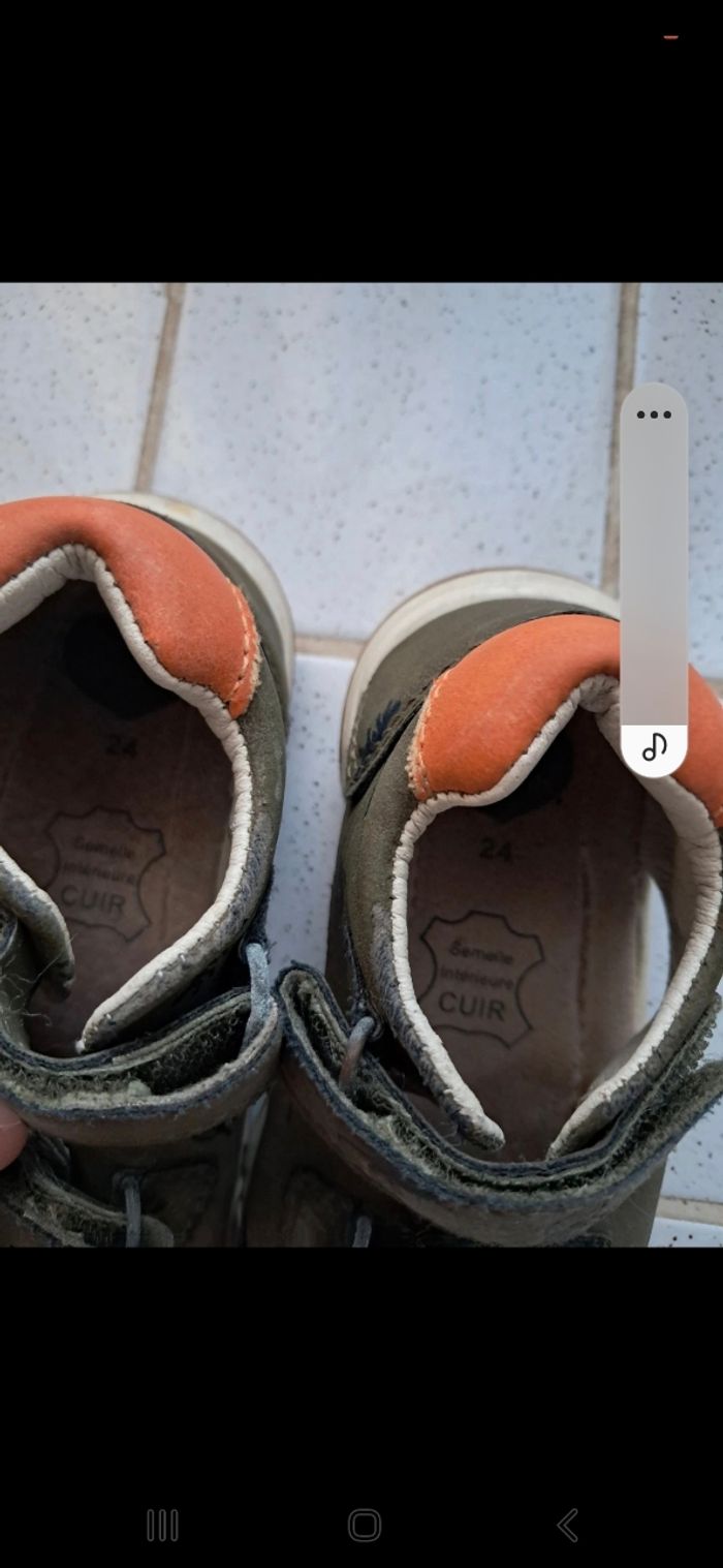 Lot de sandales 24 et baskets taille 24 ⁶ - photo numéro 9