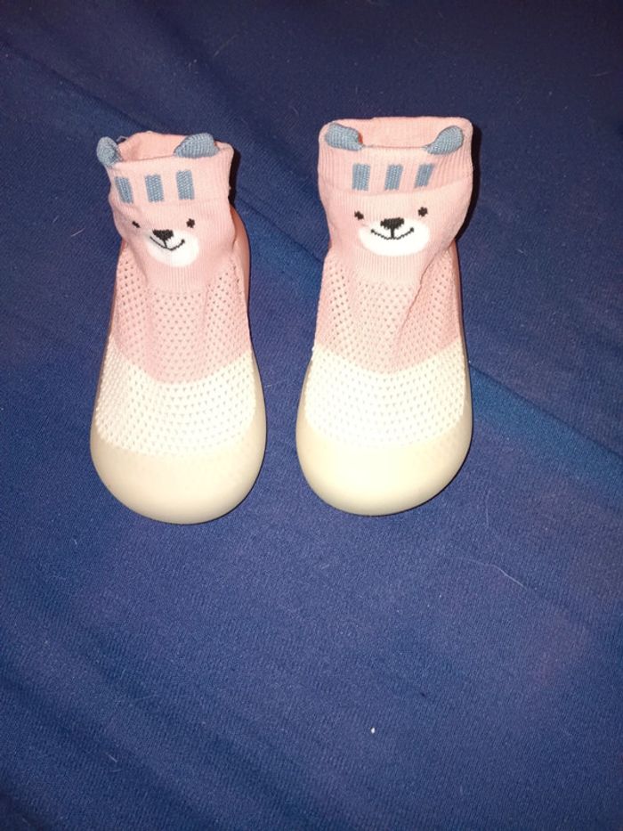 Chausson semelle en silicone haut en chaussettes 22 23 pas de vinted go