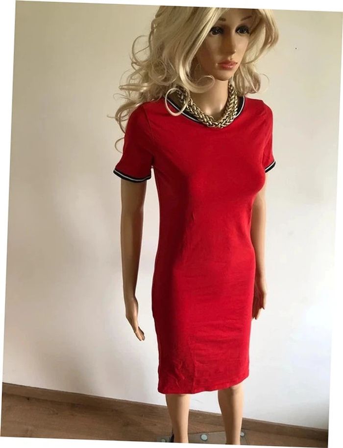 Robe rouge à manches courtes JBC taille XS bon état - photo numéro 2