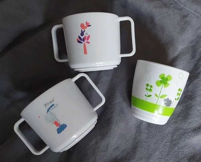 Lot de tasses et verre