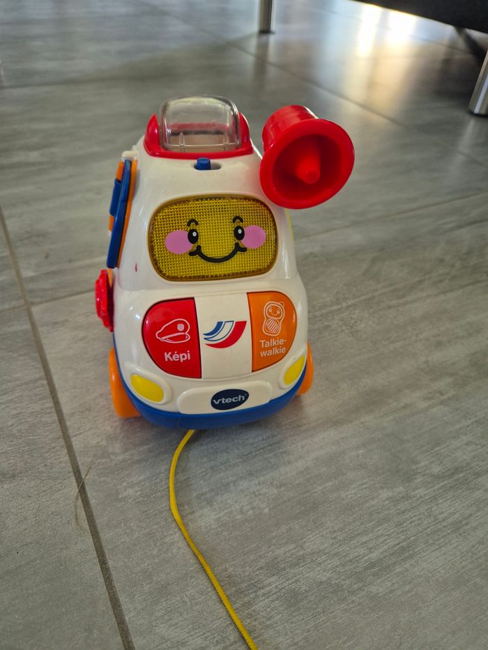 Voiture de police a tirer - photo numéro 2