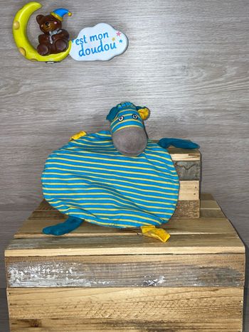 OCO03 doudou girafe 🦒 on chuchote à mon oreille