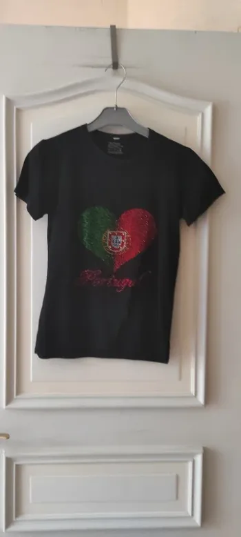 💐Tee-shirt manche courtes   - taille S - Très bon état💐