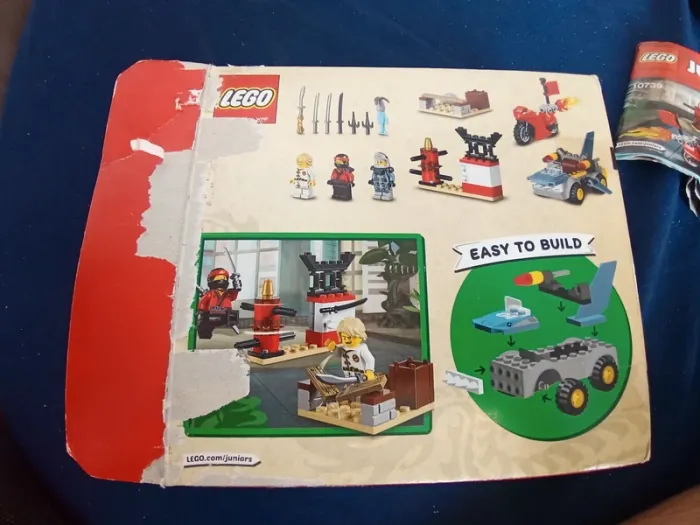 Lego juniors 10739 l'attaque du requin Ninjago moovie - photo numéro 4