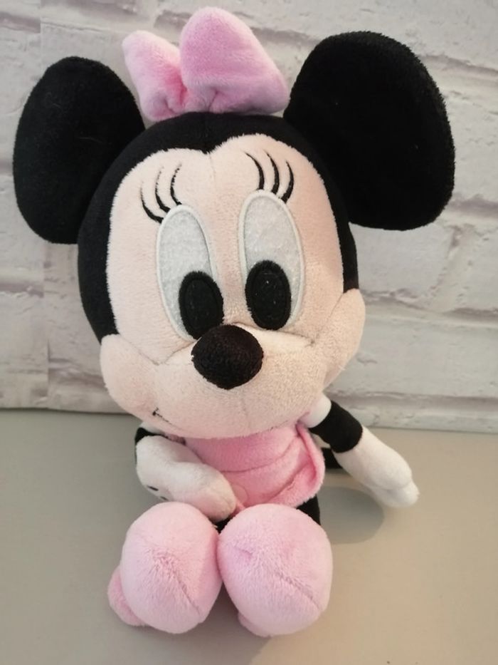 peluche minnie de disney environ 22cm