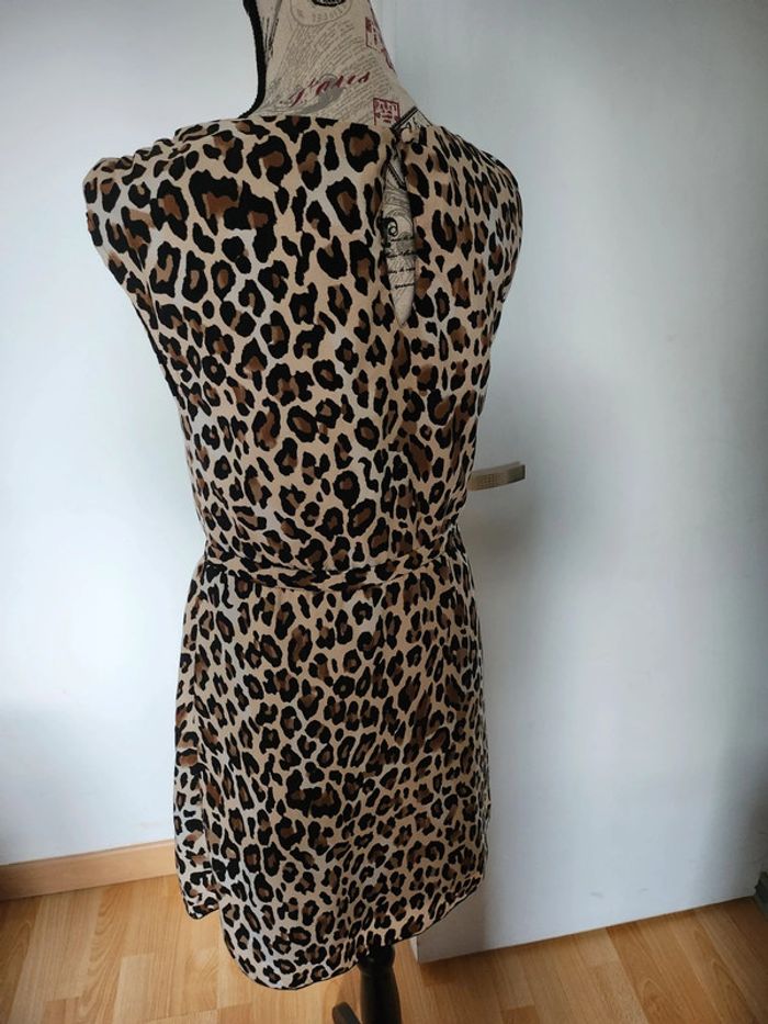 Ravissante robe Léopard de marque H&M et de taille 34 - photo numéro 4
