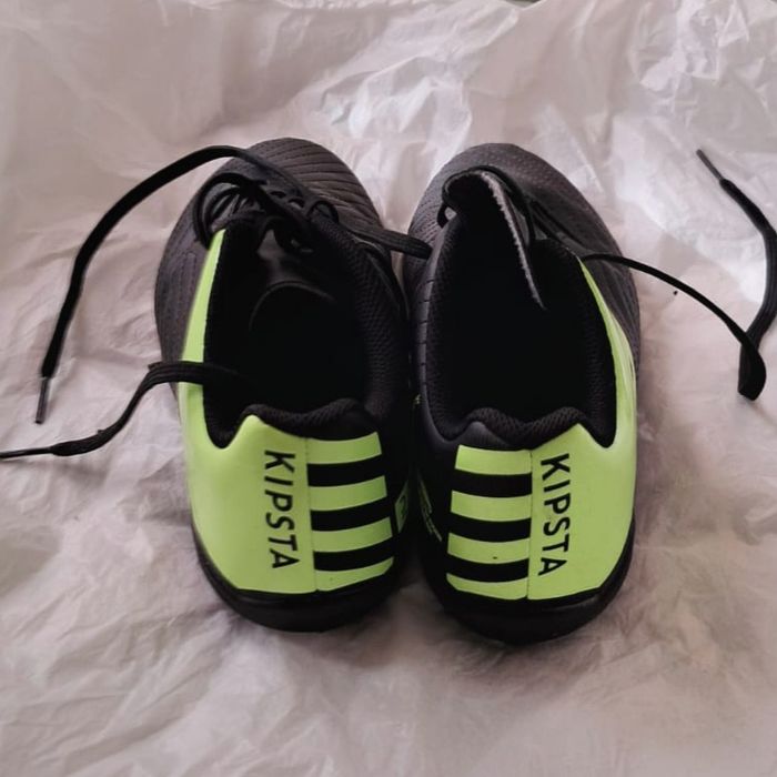 Chaussures de Foot Kipsta 100 FG Noir/Jaune Taille 36 - photo numéro 2