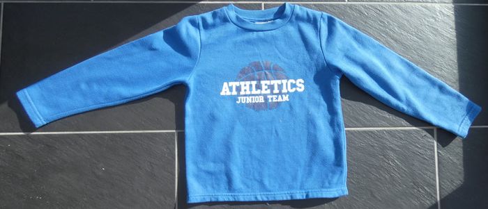 Joli sweatshirt bleu garçon 8 ans (128 cm)