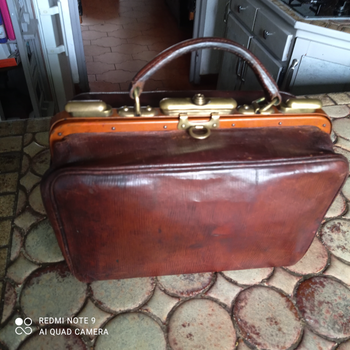 Sac médecin ou voyage cuir vintage