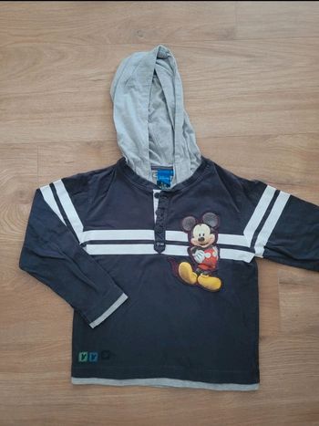 T-shirt à capuche Mickey Disney 5-6 ans