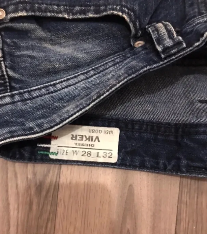 Pantalon jeans Diesel unisexe bleu marine troué taille 28/32 - photo numéro 5