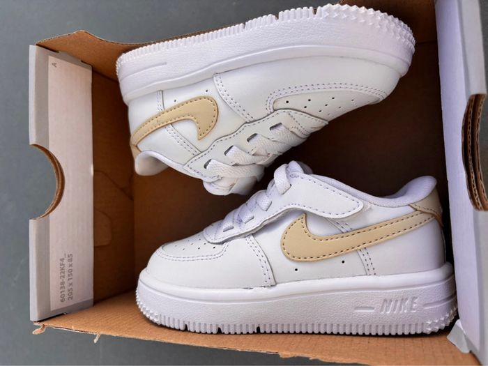 Nike Air Force 1 P.23,5 Neuves unisex - photo numéro 10