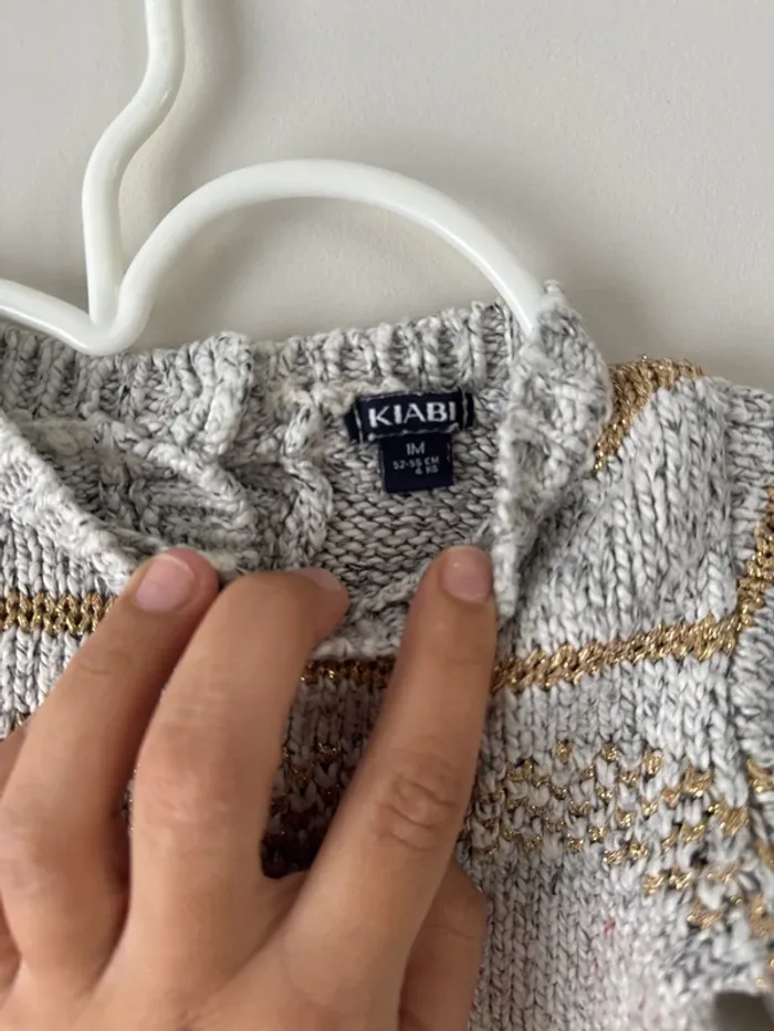 👚 Pull hiver - bébé fille - 52-56 cm-1 mois Kiabi - très bon état - photo numéro 4