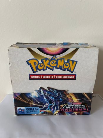 Display Pokémon Astres Radieux vide