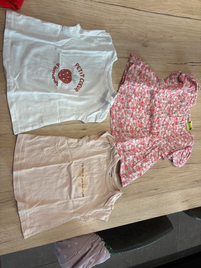 Lot t-shirt bébé fille 6mois