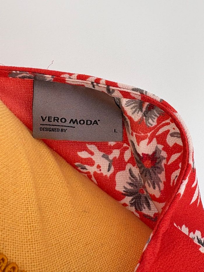 Robe fleurie rouge - photo numéro 4