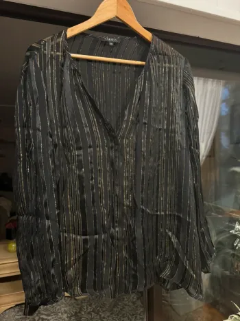 Blouse noir et doré Caroll