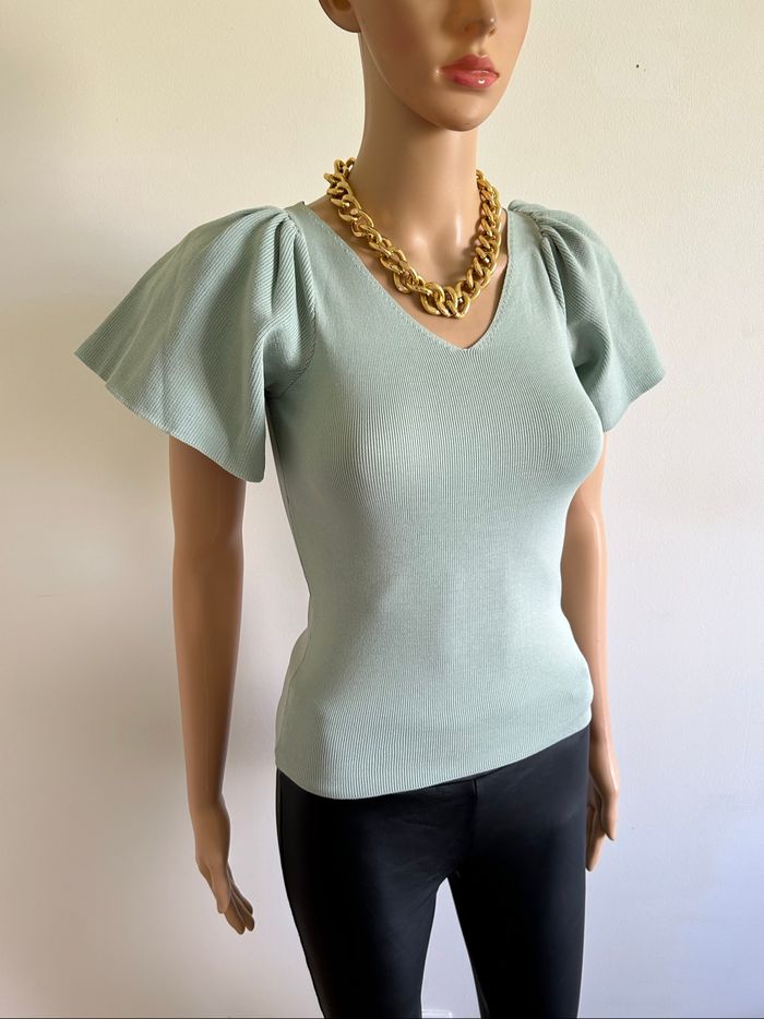 Haut vert neuf à manches courtes Vero Moda taille XS (valeur 30€) - photo numéro 2