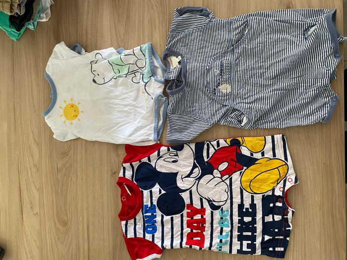 3 bodys bébé garçon 3 mois