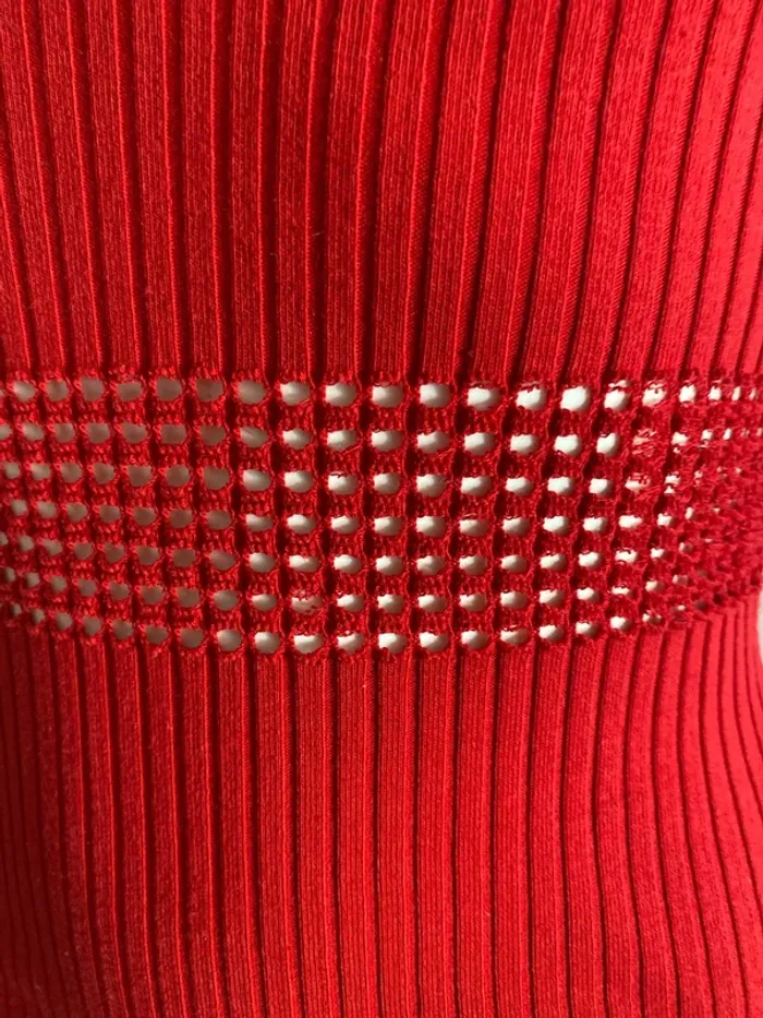 Robe rouge longue moulante Zara - photo numéro 2