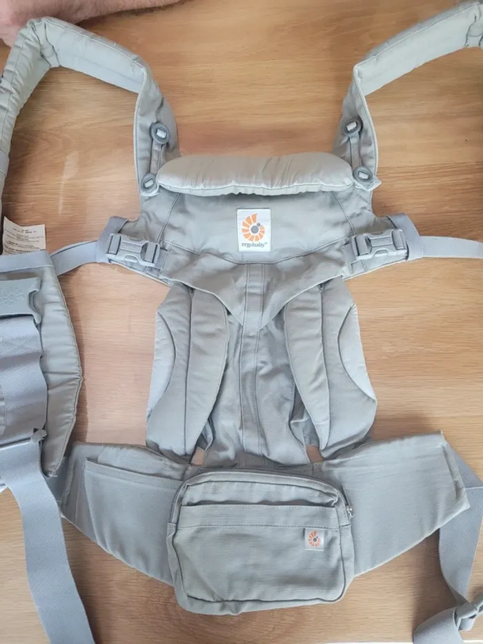 Porte-bébé ergobaby omni360