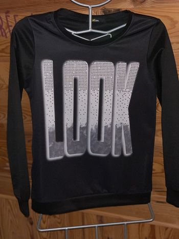 sweat satinée et strass