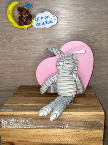 CYL16 doudou lapin 🐰 cadet Rousselle