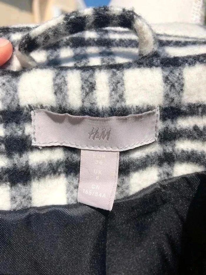 Manteau H&M neuf noir et blanc à rayures - photo numéro 10