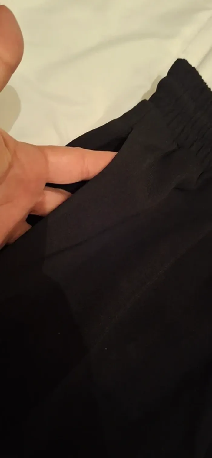 Pantalon noir jambes larges taille m - photo numéro 4