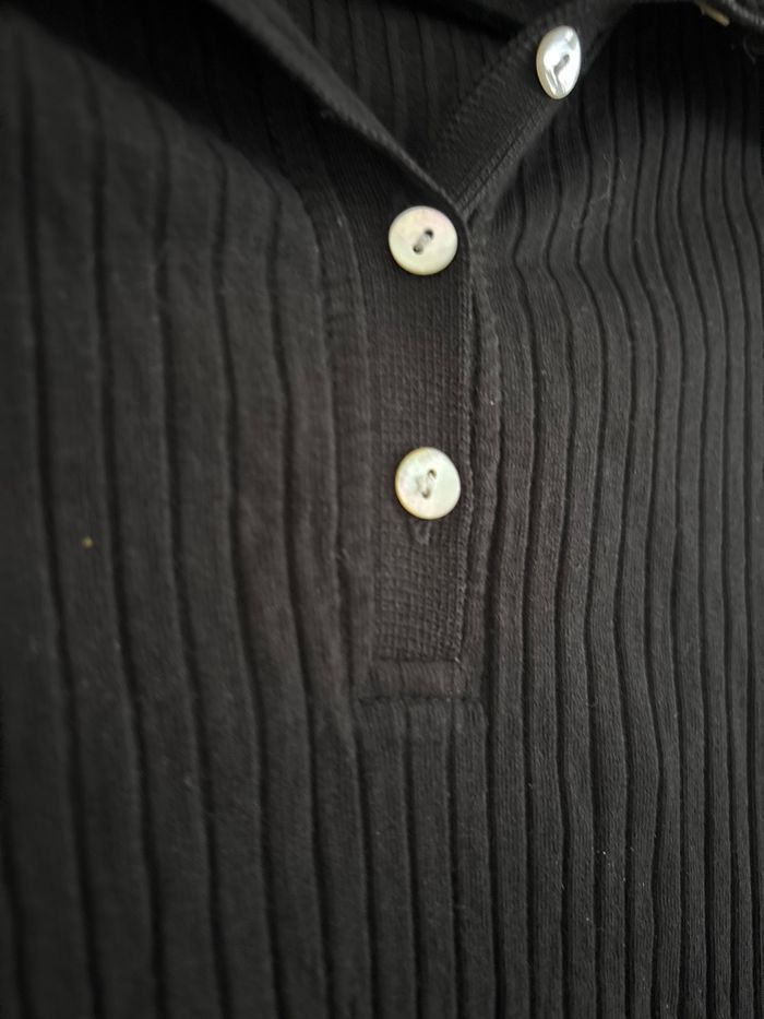 Top Zara côtelé noir col polo - photo numéro 3