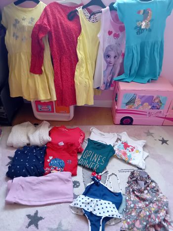 Lot fille 6 ans