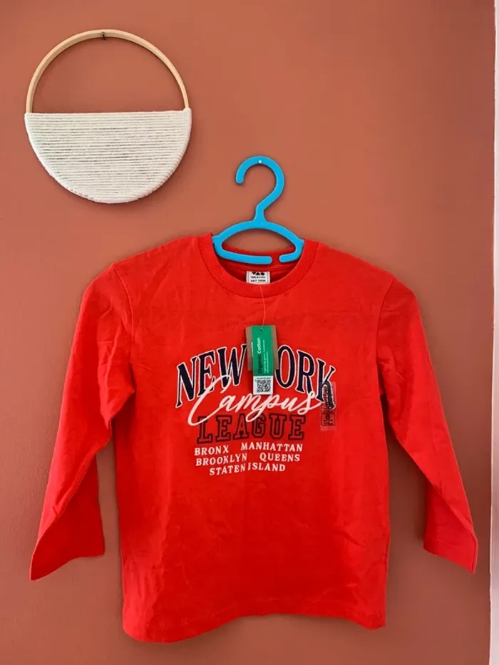 T-shirt manches longues garçon – TAO - 6 ans – Neuf