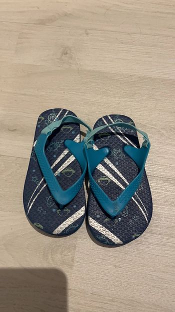 Tongs bébé avec élastique