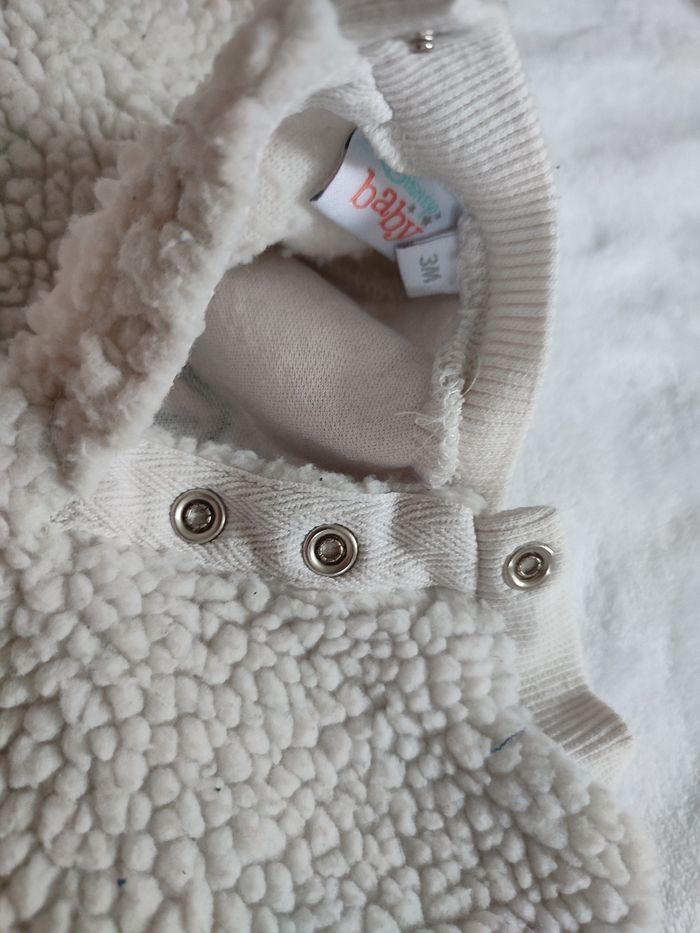 Pull les 101 Dalmatiens 3 mois - photo numéro 5