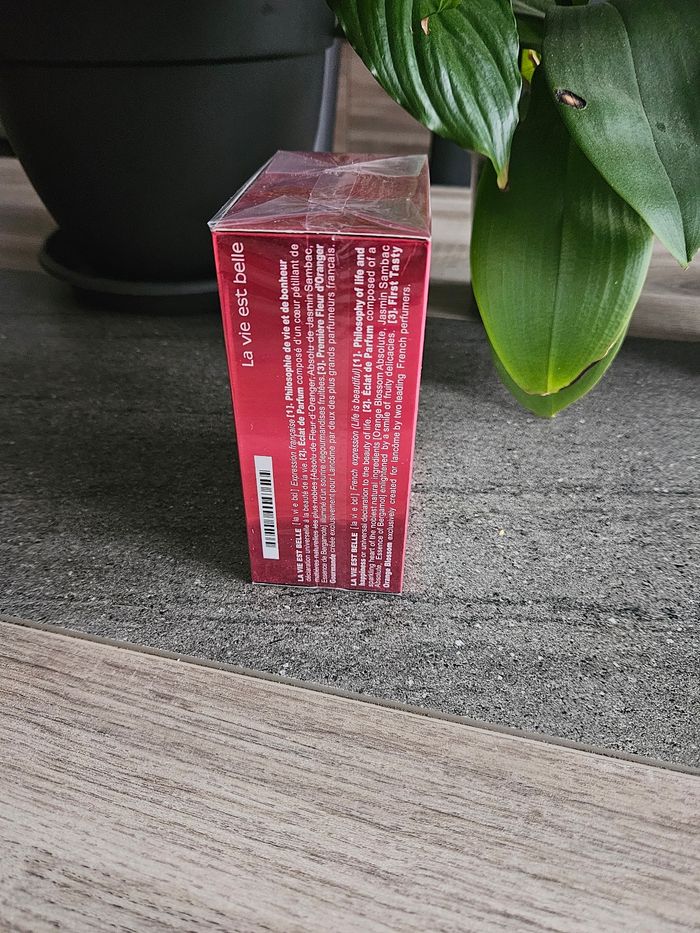 Parfum femme - photo numéro 2