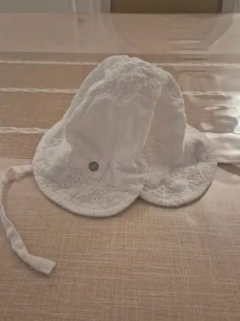 Chapeau Bob bébé blanc dentelle bohème Obaïbi 45 cm