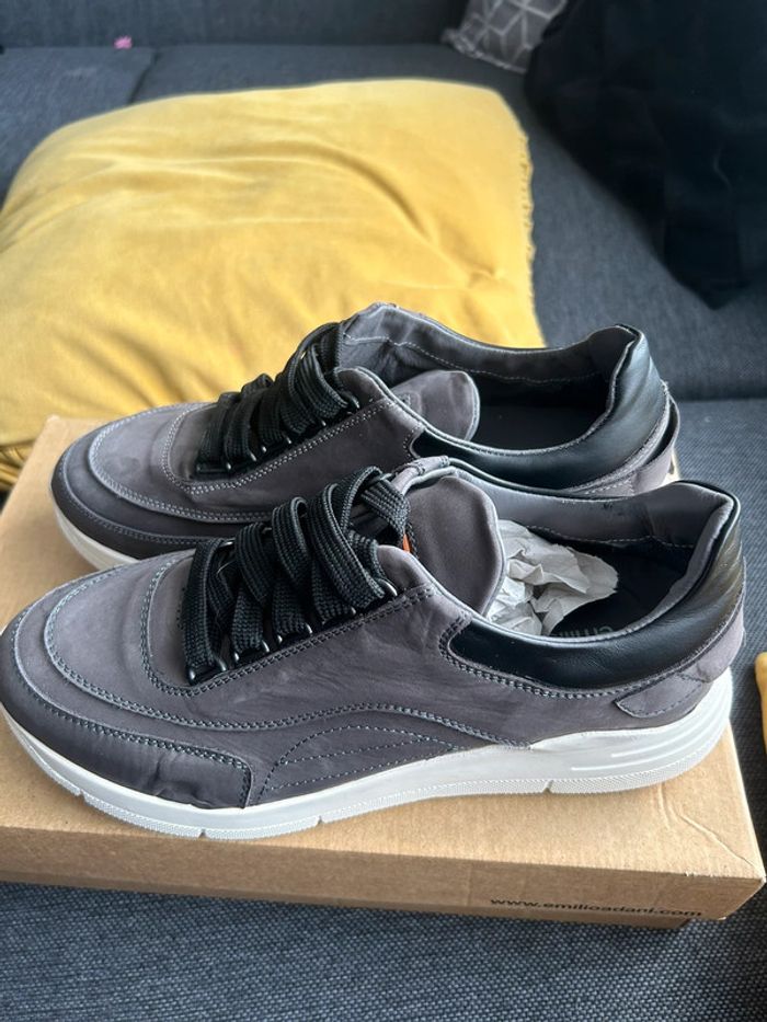 Baskets En Cuir Nubuck Anthracite emilioadani taille 40fr
