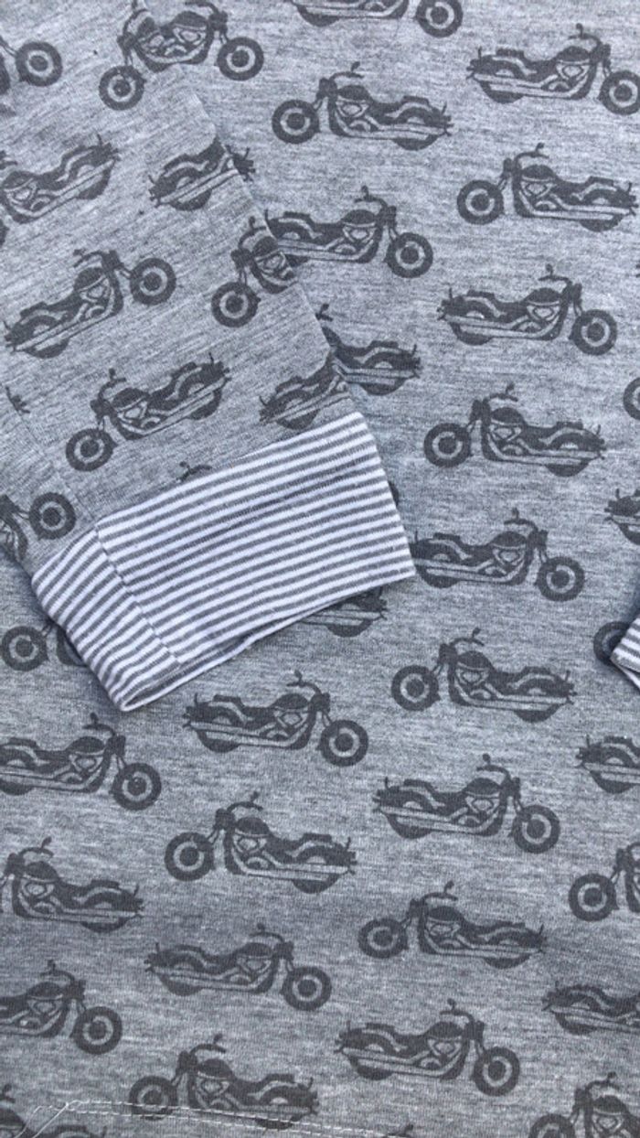 Tee-shirts avec capuche 5 ans - photo numéro 3