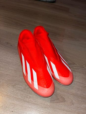 Crampon moulés Adidas