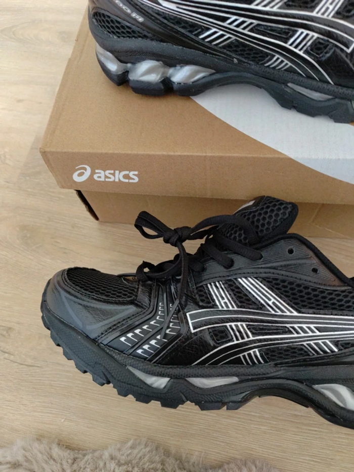 ASICS Gel-Kayano 14 Noir 45 - photo numéro 3