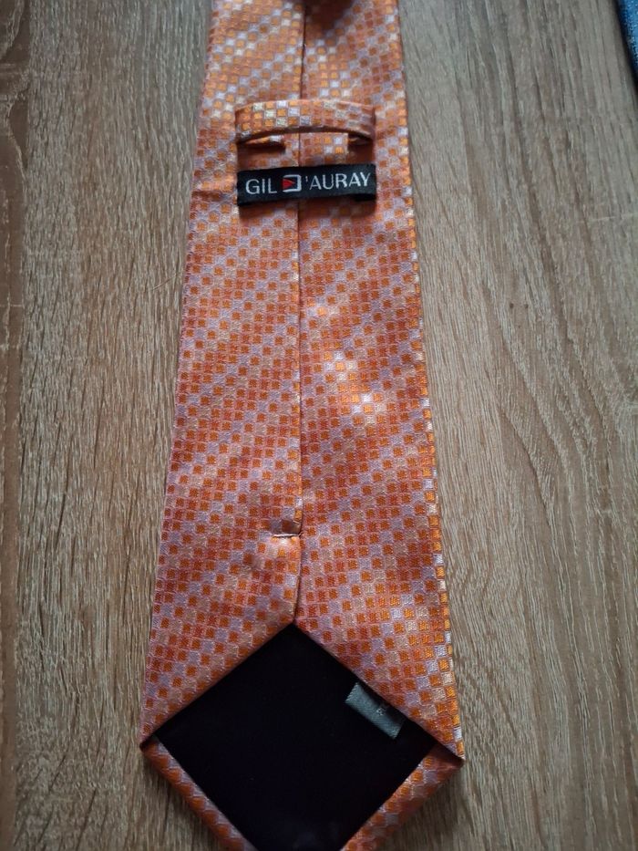 Cravate orange - photo numéro 5