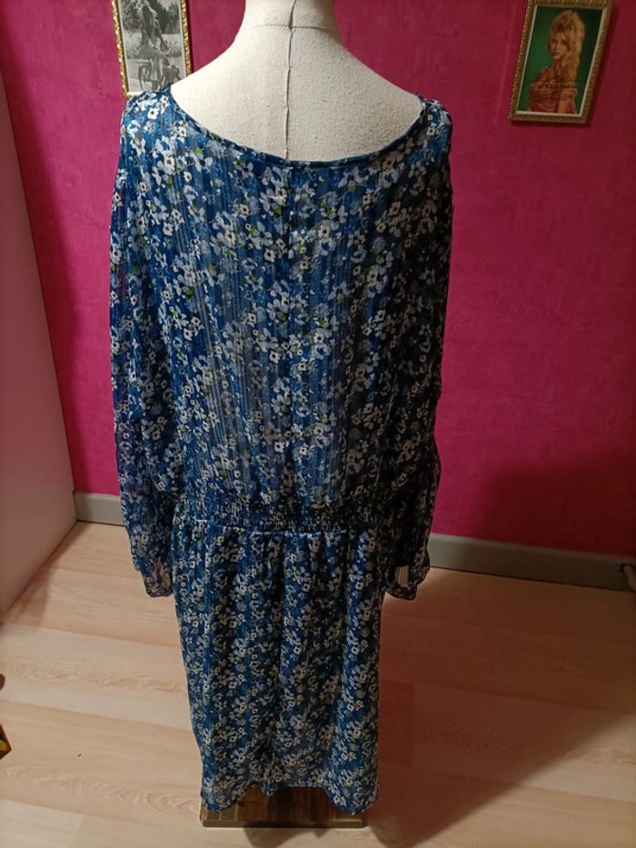 Robe bleue femme manches longues fleurs multicolores Kiabi taille 54 - photo numéro 9