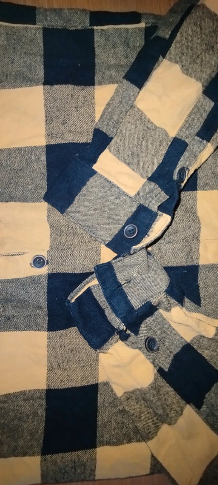Chemise a carreaux - photo numéro 4