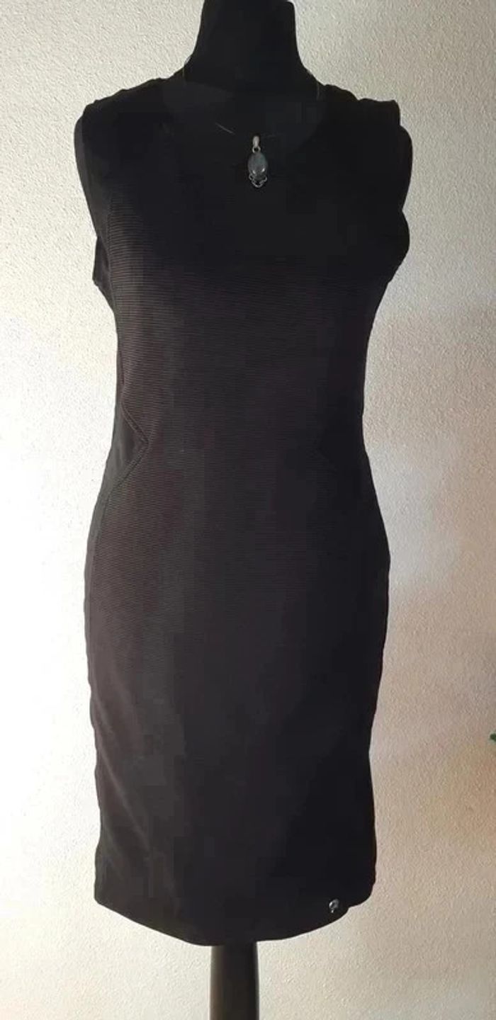 Très belle robe noire taille L - photo numéro 12